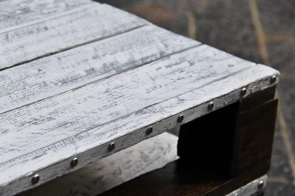 bejca - postarzanie mebli